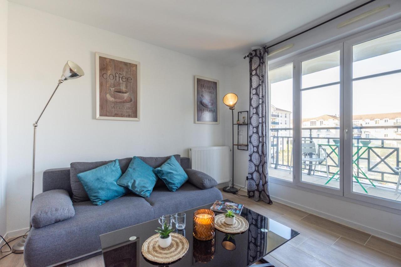 Family Travel Paris Apartment Bussy-Saint-Georges Exterior foto
